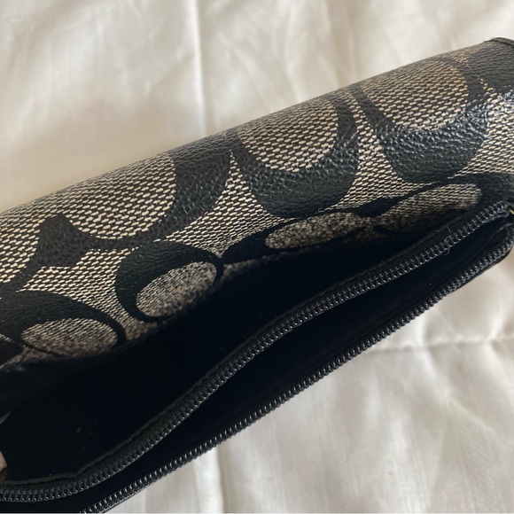 Coach Signature Black/Gray Button Clasp Wallet - Picture 4 of 11